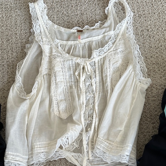 FP Top - Picture 1 of 2